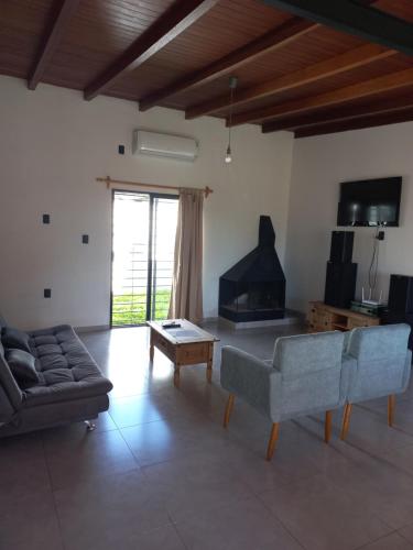 . Casa amplia y bien ubicada