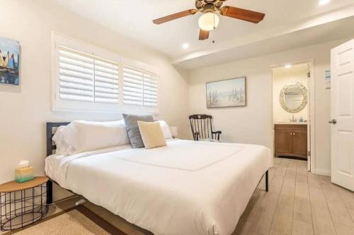 Walk 2 Beach, Parking, AC, WD,15min2LAX,Remodel in Manhattan Beach, USA