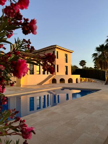 Luxury villa pool&beach paradise