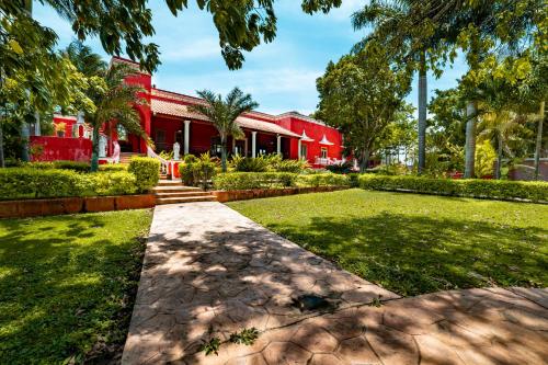 Hacienda Yabucu in Seyé, Mexico