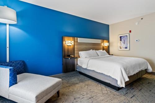 Holiday Inn Express & Suites Wytheville an IHG Hotel - image 4