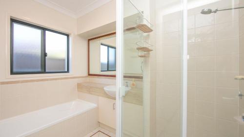 Holiday Home image 2