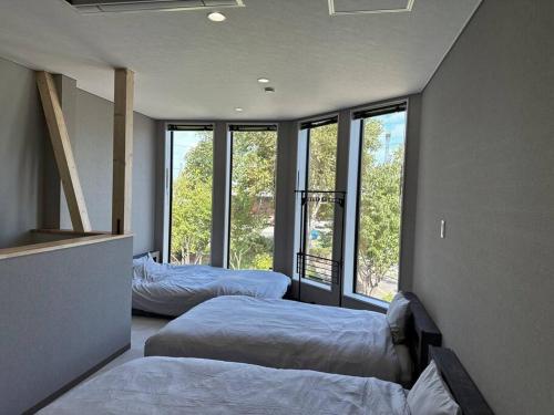 札幌駅近郊 苗穂駅5分 新築コンドミニアム最大6名宿泊可能 Wi-Fi完備 温泉まで2分 駐車場多数