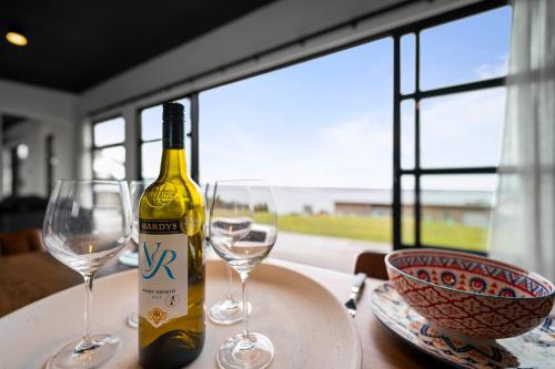 The Outlook on Mount Louis - 1 Bedroom - Stunning Views in Blackmans Öböl