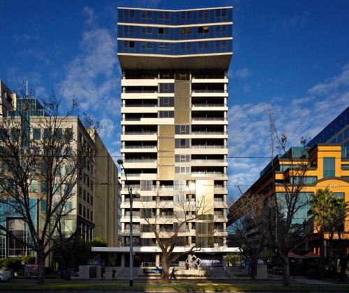 Oaks Melbourne St Kilda Road Hotel - 숙소 외관