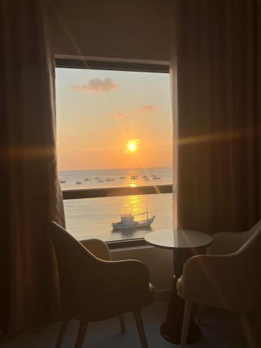 602136737 Island Sunset Hotel - Đảo Phú Quý