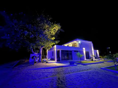 Vista exterior, Baobab Beach Villa Mangochi in Club Makokola