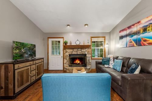 Bluebird Lagoon - Pet-Friendly Near Lake Marina in Blue Ridge, USA