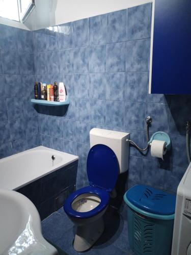 2 bedrooms, 5 beds