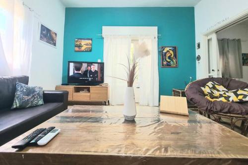 דירה אומנותית בגבעתיים in Ramat Gan