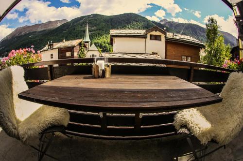 Villa Taugwalder I DOM I Duplex Appartement, Zermatt (photo 10)
