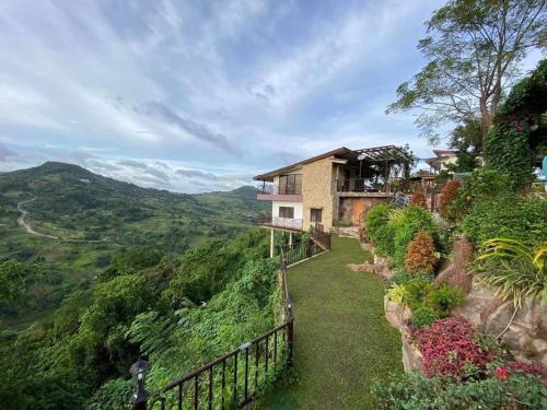 Úszómedence, Serenity Farm and Resort by Hiverooms near Mountain View Nature s Park