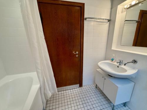 Economy Apartment with 2 bedrooms No Rhine River View  image 10