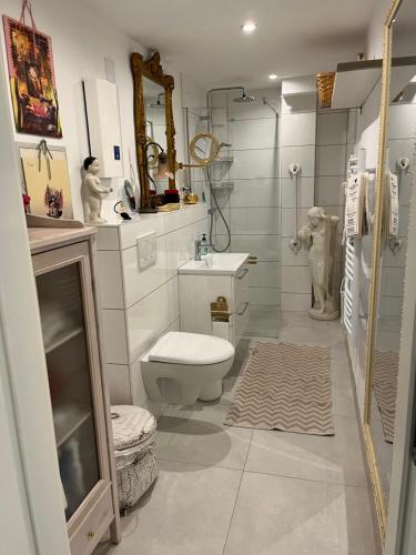 Ferienwohnung im Wald in كامب-لينتفورت