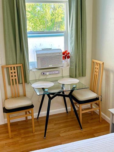 Monet Studio 3