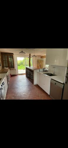 кухня, L'havre de paix in Crecy-la-Chapelle