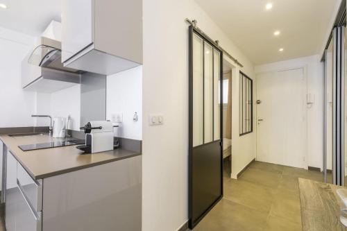 Superbe T2 lumineux dans le centre CIO1899 - image 2