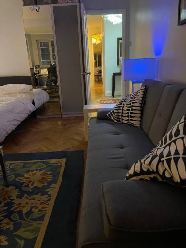 Large Double Bedroom 10 minutes to Central London, Londyn (zdjęcie 11)