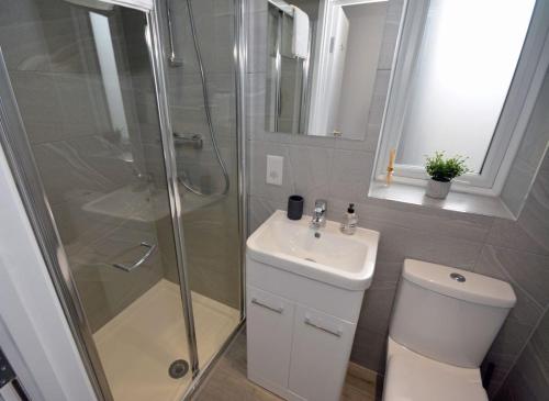 Walton Suites - image 12