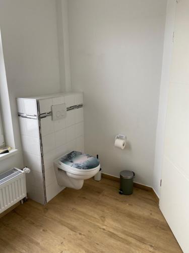 Ferienwohnung in Bad Wildungen, Erdgeschoß in Бад-Вильдунген