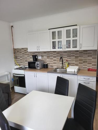 GABE Vendègház (GABE Vendeghaz) in Gyöngyössolymos