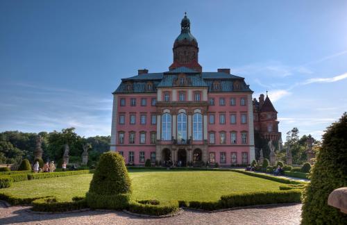 Apartamenty Podzamcze Wałbrzych - image 3