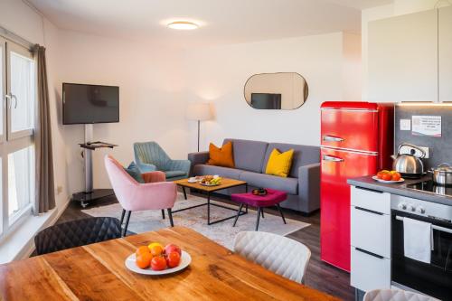 2 bedrooms, 3 beds