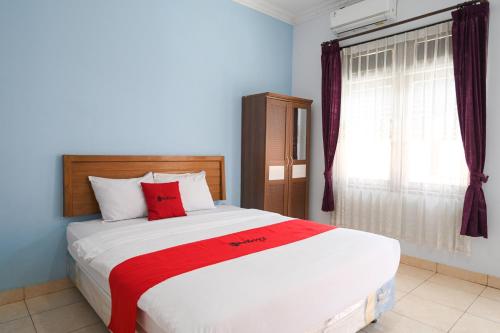 RedDoorz at De'balcon Accomodation Kuta Bali
