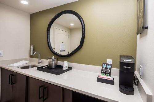 Luxe King Room with Walk-In Shower