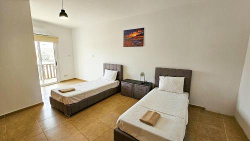 Sky Ward City Rooms, 150m from Chabad Lubavitch 3