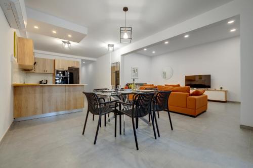 Cool Waters Holiday Apartments by Buena Vista 4