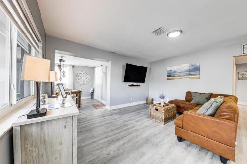 2 Mi to Hard Rock Casino Fort Lauderdale Abode! in Fort Lauderdale, USA