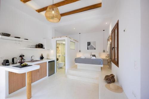 Naxos Boutique Suites Luxury Minimalism in Filoti — other in Φιλωτη ναξοσ, Filótion Greece, 84302