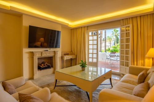 Luxury apartment in Puento Romano