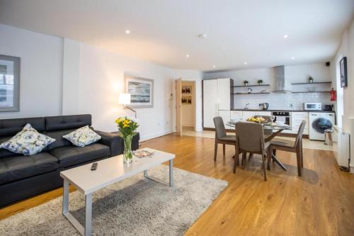 Two-Bedroom Loft Apartment room in Grafton Street District Apartments