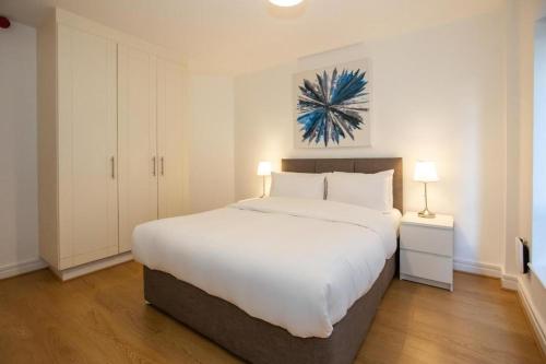 Two-Bedroom Loft Apartment image 9