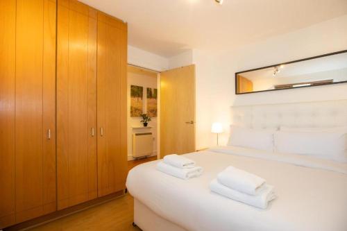 Two-Bedroom Loft Apartment image 6