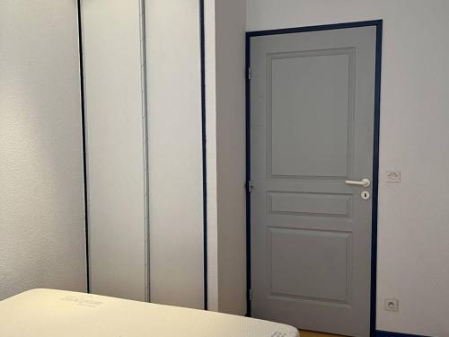 Apartment (6 Adults) image 8