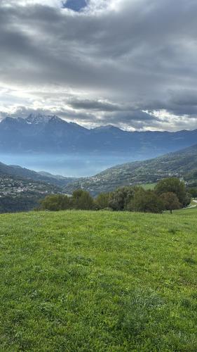 Apkārtne, Villetta con giardino in Doues