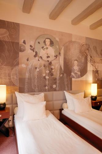 Vanilla Hotel - image 9