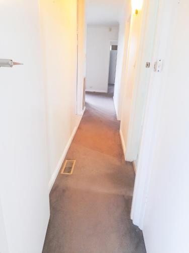 墨尔本Balwyn north全屋地毯带衣柜安静舒适小屋3 in Balwyn North