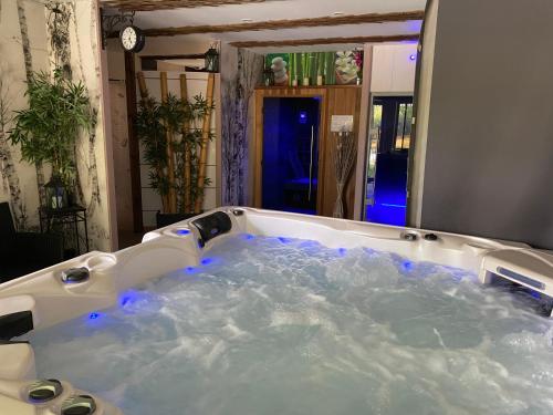 Le Noctambulle Spa - Luzech