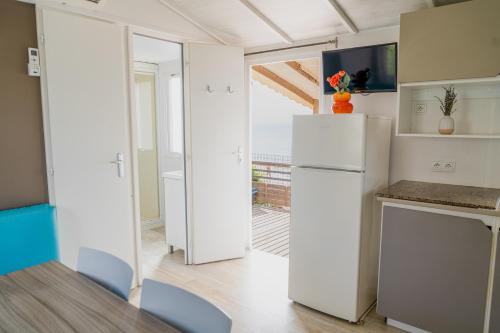 タガズート LOCA BEACH 4つ星 ゲストハウス スイート