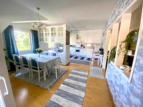 Küche, Villa Nisula - yläkerran asunto (Villa Nisula - ylakerran asunto) in Norinkyla