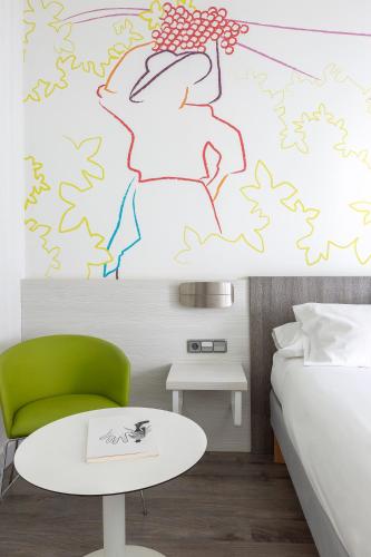 Ibis Styles Madrid Prado - image 11