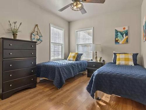 Family fun on the lake! Family fun on the lake!