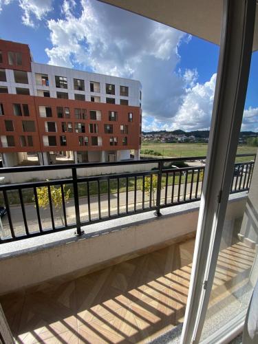 สภาพแวดล้อมโดยรอบ, Villa L-2 in เมเซซ-ฟูเช