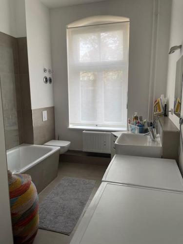 Wunderschöne, großzügige Altbauwohnung in Mitte, Берлин (фото 9)