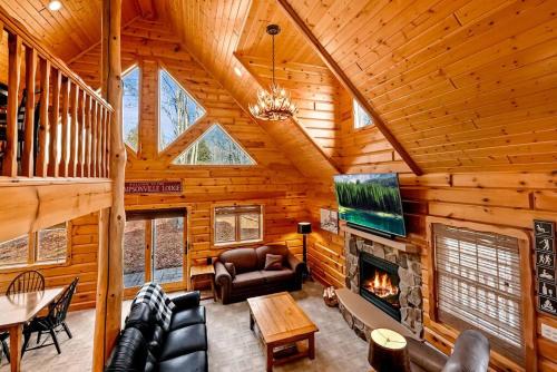 Thompsonville Lodge 3 bedroom - Hot tub - Sauna - 24hr Crystal Shuttle in Thompsonville, USA