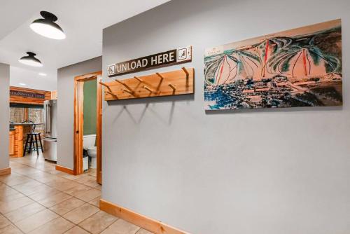Thompsonville Lodge 3 bedroom - Hot tub - Sauna - 24hr Crystal Shuttle in Thompsonville, USA